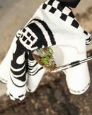 Devereux Skull Caddie Knitted Towel - Black / White